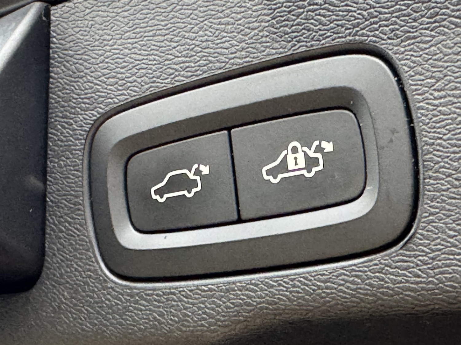 Used Volvo XC60 2018 for sale - 78004574: Photo 38