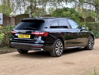 Used Audi A4 Avant 2021 for sale - 76030700: Photo