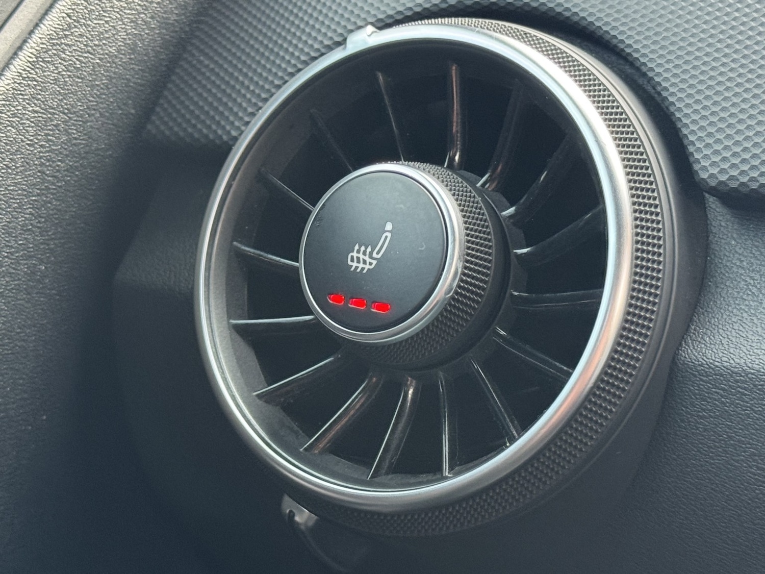 Used Audi TT 2017 for sale - 77201199: Photo 16