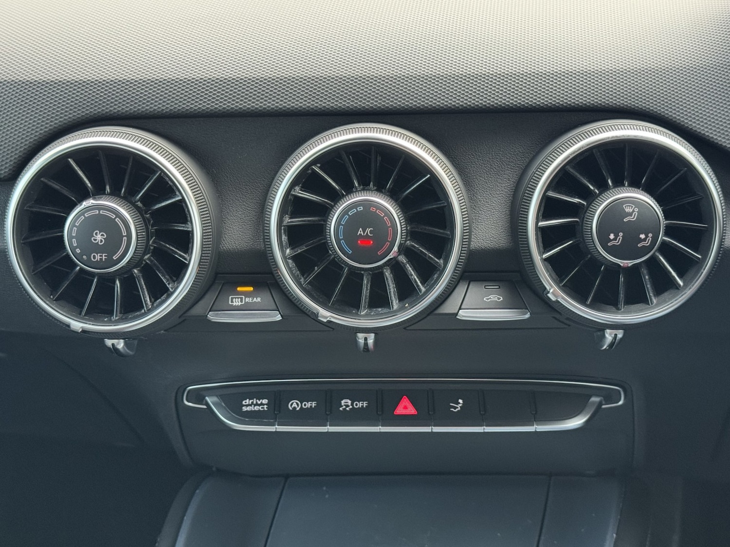 Used Audi TT 2017 for sale - 77201199: Photo 17