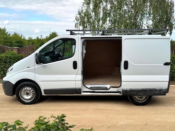 Used Nissan Primastar 2010 for sale - 75271739: Photo