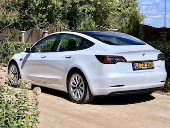 Used Tesla Model 3 2020 for sale - 75913287: Photo
