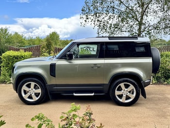 Used Land Rover Defender 2021 for sale - 78621067: Photo
