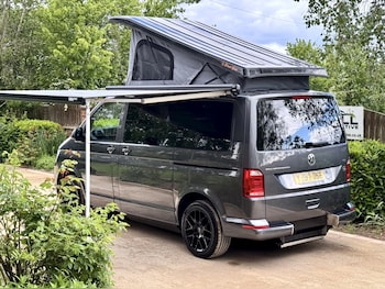 Used Volkswagen Transporter Shuttle 2017 for sale - 78545802: Photo