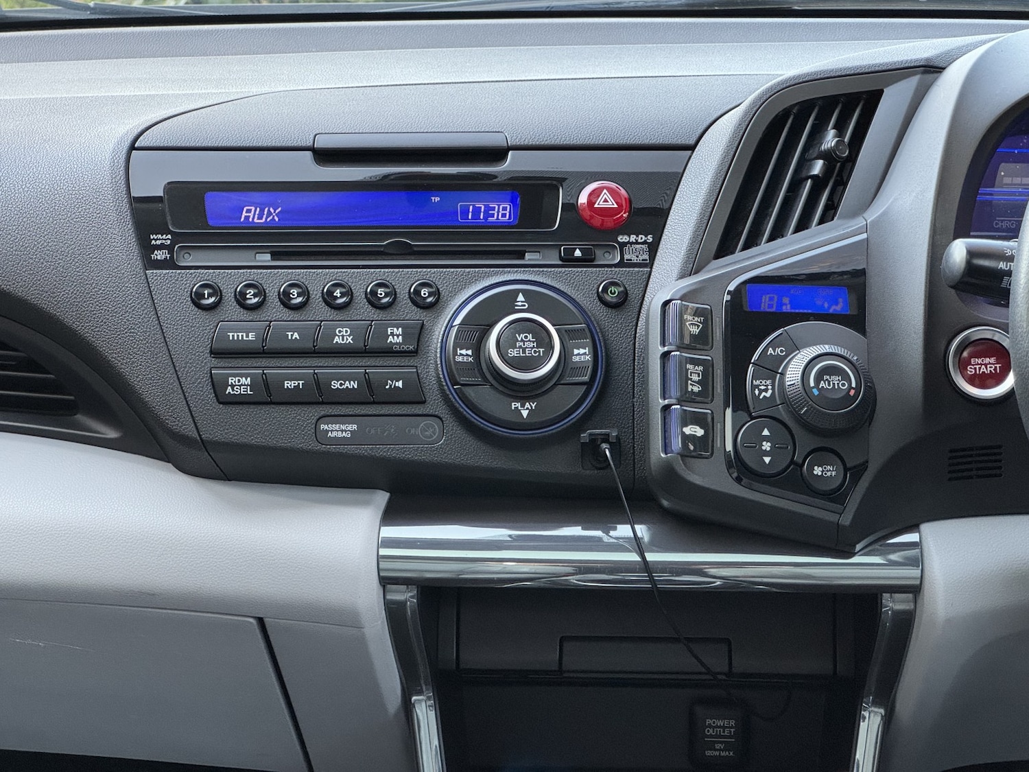 Used Honda CR-Z 2011 for sale - 78168803: Photo 17