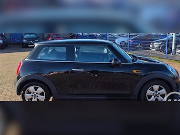 Used MINI Hatch 2017 for sale - 77365554: Photo