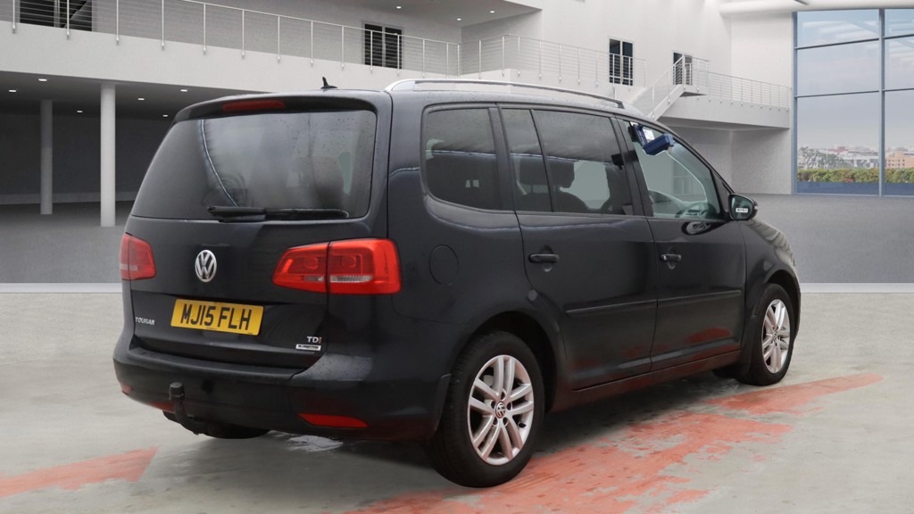 Used Volkswagen Touran 2015 for sale - 76681547: Photo 6