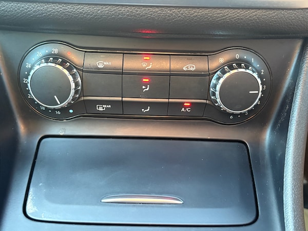 Used Mercedes-Benz GLA 2015 for sale - 76177210: Photo 18