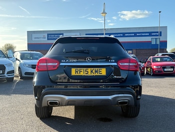 Used Mercedes-Benz GLA 2015 for sale - 76177210: Photo