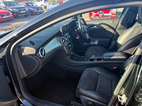 Used Mercedes-Benz GLA 2015 for sale - 76177210: Photo 7