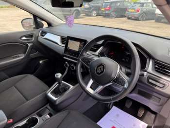 Used Renault Captur 2020 for sale - 74661365: Photo