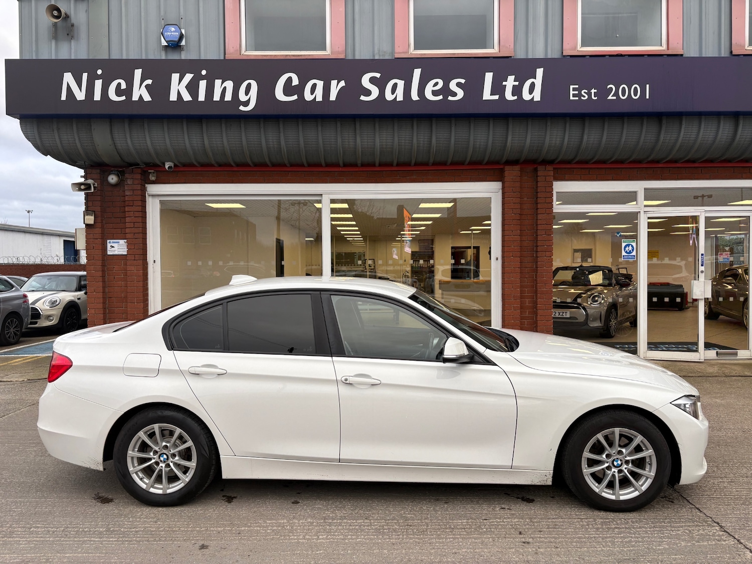 Used BMW 3 Series 2015 for sale - 77261430: Photo 10