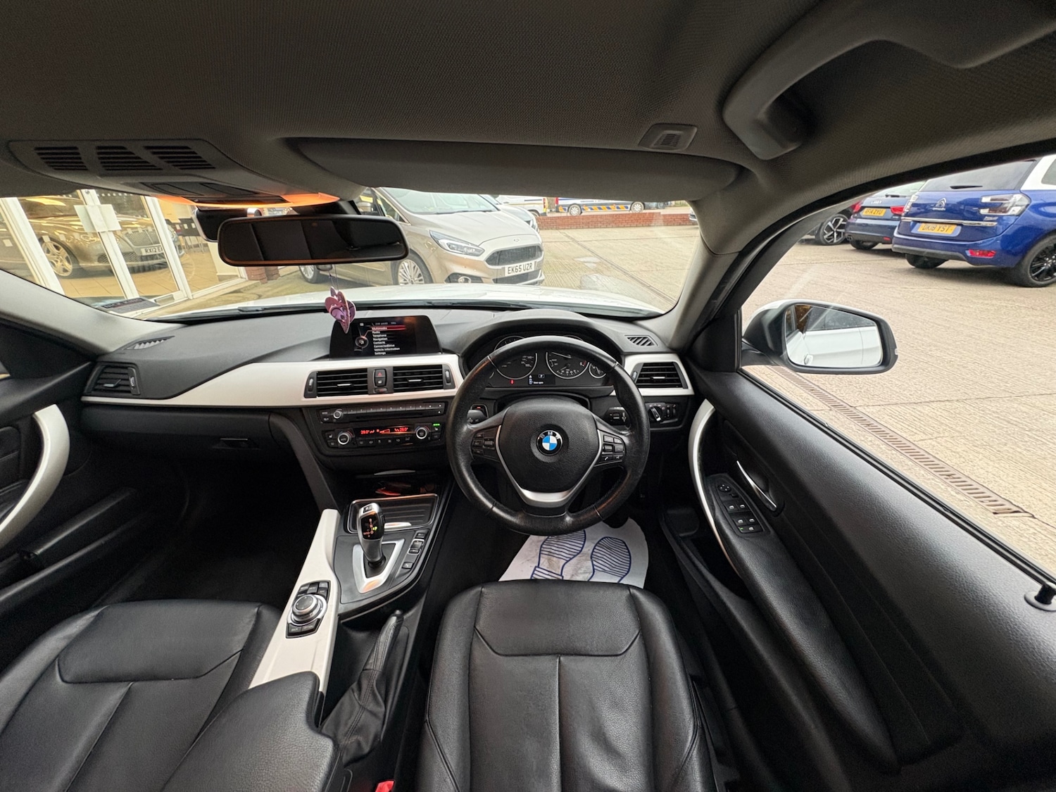 Used BMW 3 Series 2015 for sale - 77261430: Photo 11