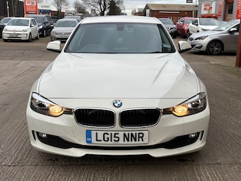 Used BMW 3 Series 2015 for sale - 77261430: Photo