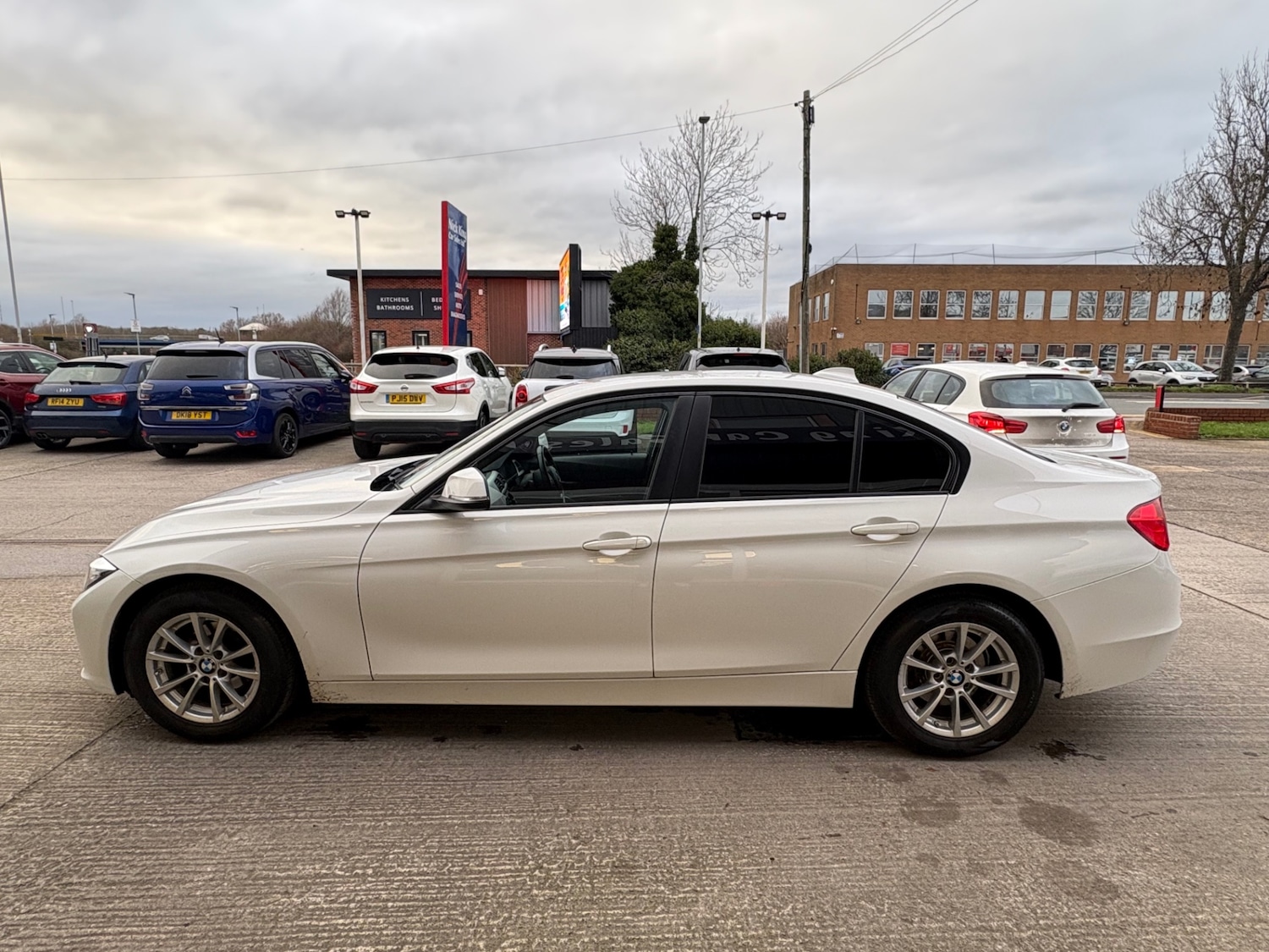 Used BMW 3 Series 2015 for sale - 77261430: Photo 5
