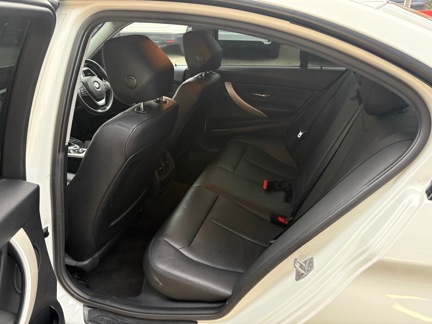 Used BMW 3 Series 2015 for sale - 77261430: Photo 8