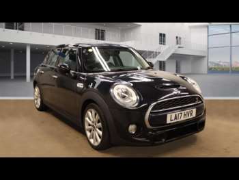 2017 (17) - 2.0 Cooper S D 5dr + CHILI, MEDIA XL, EXCITENT, LIGHT PACKS / ULEZ / DAB