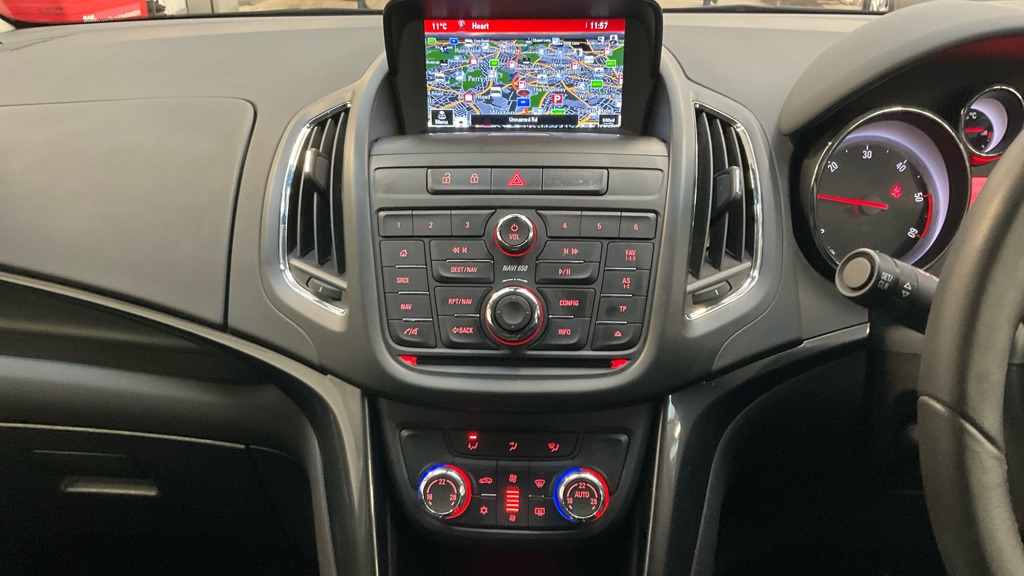 Used Vauxhall Zafira 2016 for sale - 77167981: Photo 3