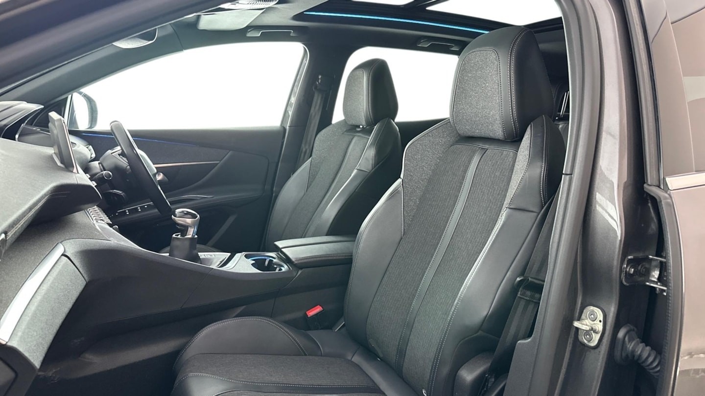 Used Peugeot 3008 2019 for sale - 76525878: Photo 7