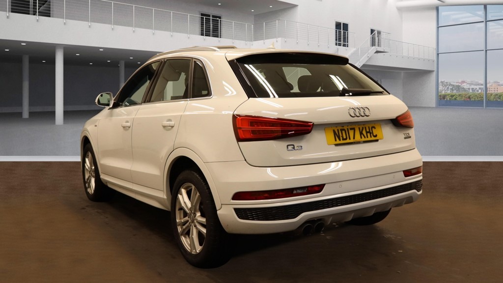 Used Audi Q3 2017 for sale - 76182724: Photo 2