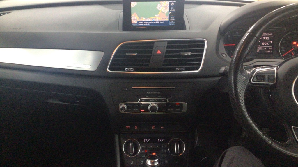 Used Audi Q3 2017 for sale - 76182724: Photo 3