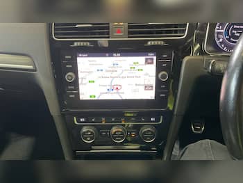 Used Volkswagen Golf 2017 for sale - 79732103: Photo