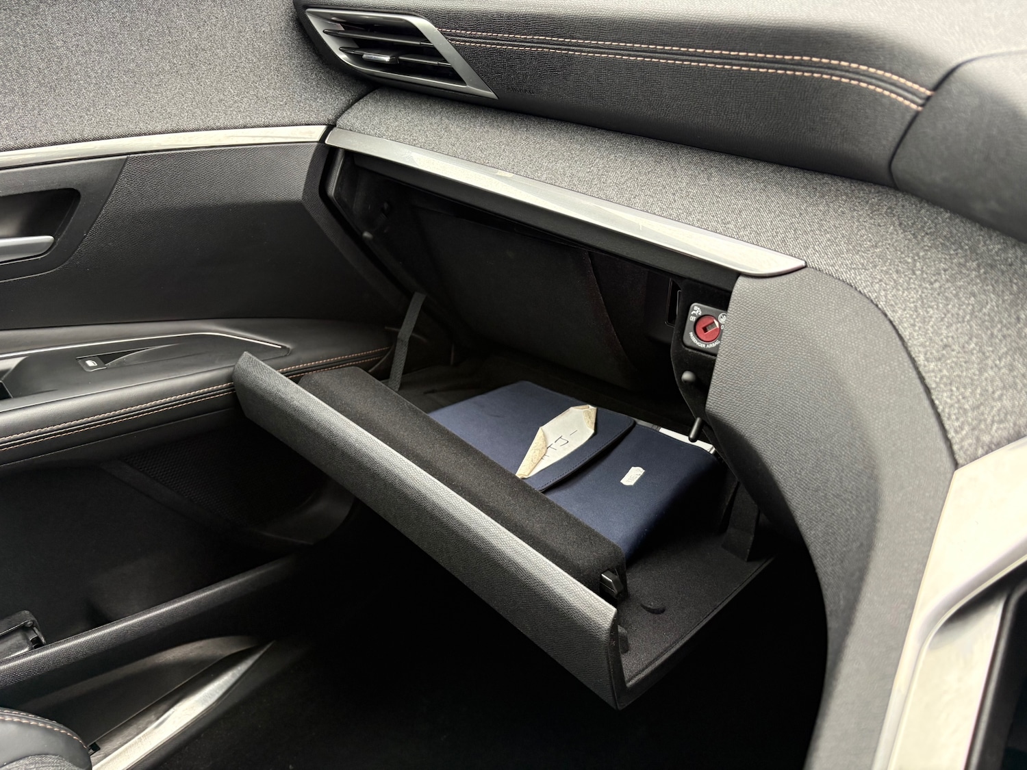 Used Peugeot 3008 2017 for sale - 77403857: Photo 23