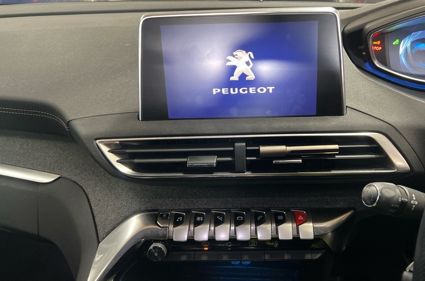 Used Peugeot 3008 2017 for sale - 77403857: Photo 9