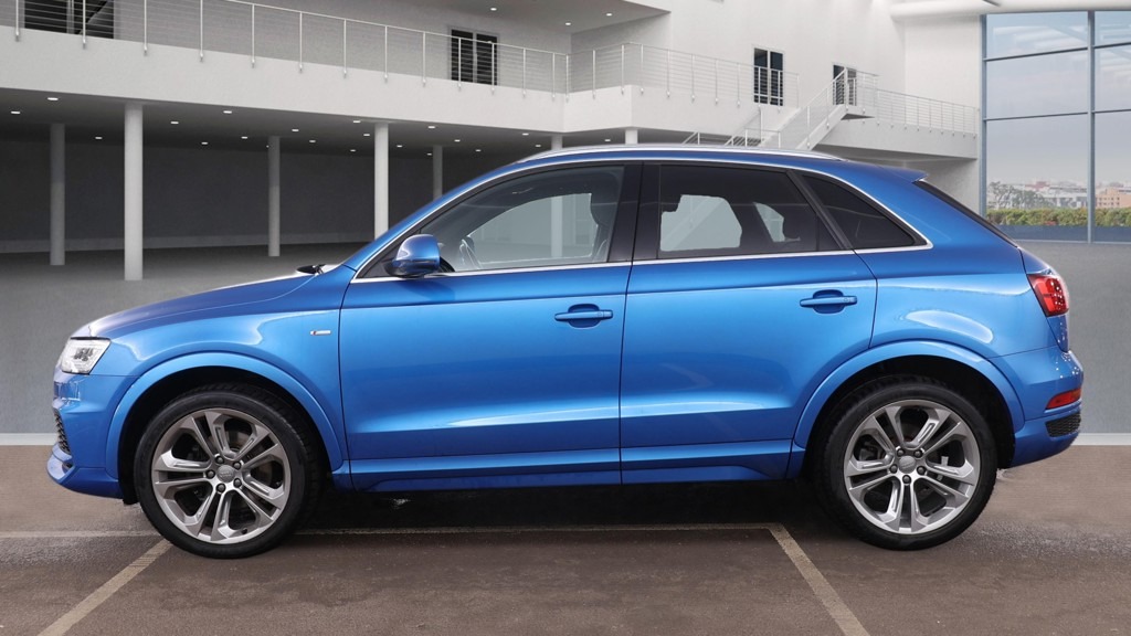 Used Audi Q3 2017 for sale - 77363791: Photo 2