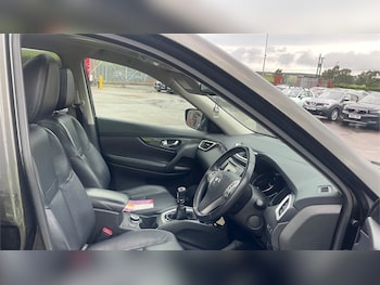 Used Nissan X-Trail 2017 for sale - 79456953: Photo