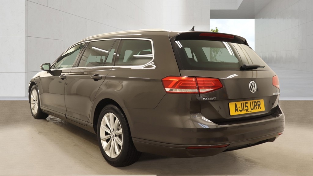 Used Volkswagen Passat 2015 for sale - 78078142: Photo 2