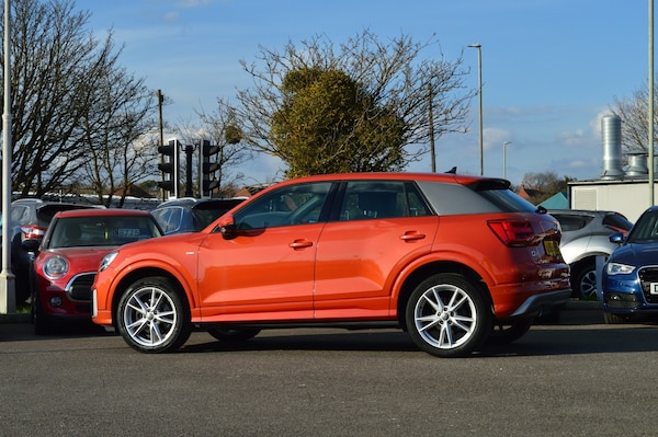 Used Audi Q2 2018 for sale - 74049335: Photo 2