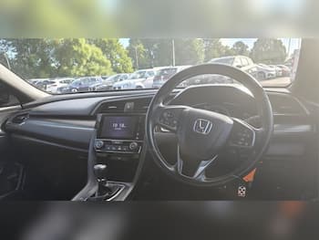 Used Honda Civic 2018 for sale - 79813604: Photo