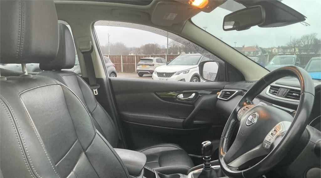 Used Nissan Qashqai 2014 for sale - 77310854: Photo 6