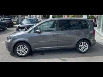 Used Volkswagen Touran 2014 for sale - 75120977: Photo