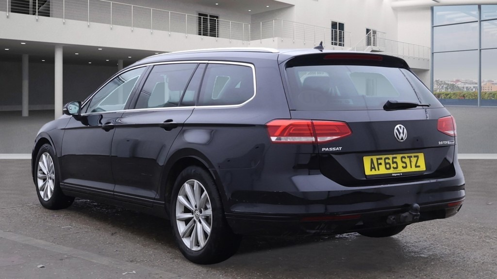 Used Volkswagen Passat 2015 for sale - 76115680: Photo 2