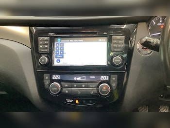 Used Nissan Qashqai 2018 for sale - 76142581: Photo