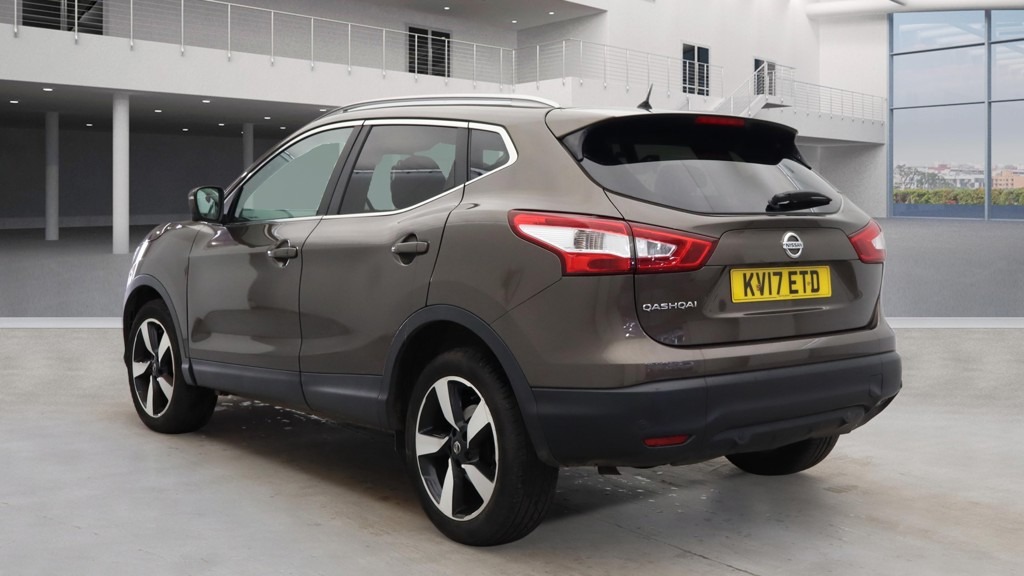 Used Nissan Qashqai 2017 for sale - 77746390: Photo 2