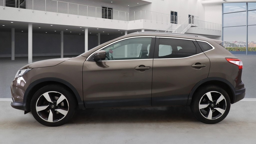 Used Nissan Qashqai 2017 for sale - 77746390: Photo 8