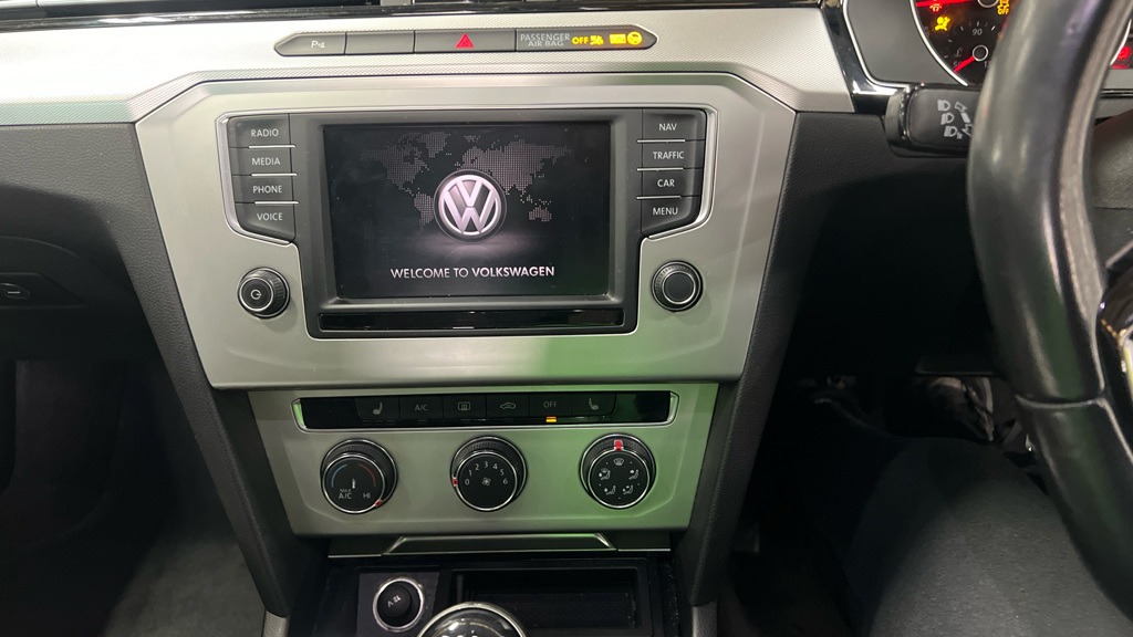 Used Volkswagen Passat 2016 for sale - 76693641: Photo 8