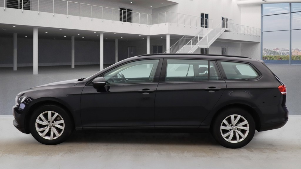 Used Volkswagen Passat 2018 for sale - 76556695: Photo 2