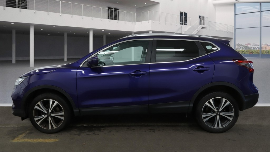 Used Nissan Qashqai 2018 for sale - 77148539: Photo 2