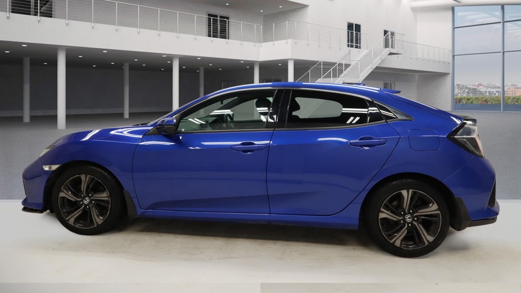 Used Honda Civic 2019 for sale - 77365176: Photo 2