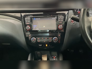 Used Nissan Qashqai 2017 for sale - 77535841: Photo