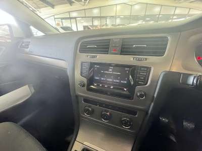 Used Volkswagen Golf 2015 for sale - 76232624: Photo 11