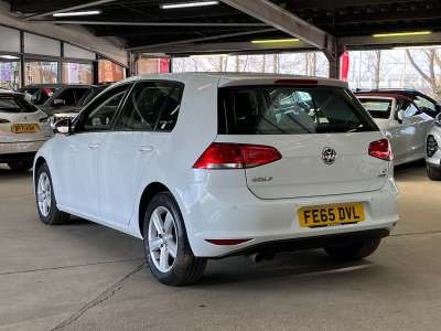 Used Volkswagen Golf 2015 for sale - 76232624: Photo 2