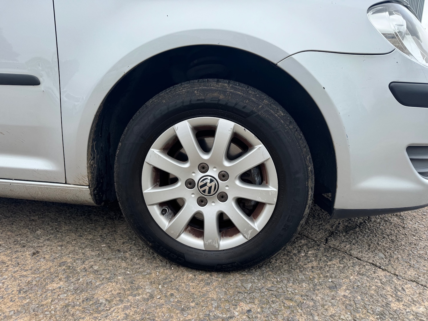 Used Volkswagen Touran 2009 for sale - 76022690: Photo 18