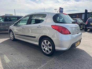 Used Peugeot 308 2013 for sale - 79140823: Photo