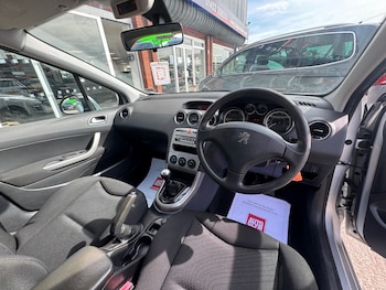 Used Peugeot 308 2013 for sale - 79140823: Photo