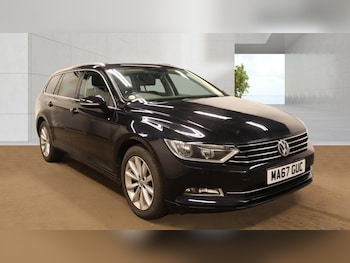 Used Volkswagen Passat 2017 for sale - 79228376: Photo